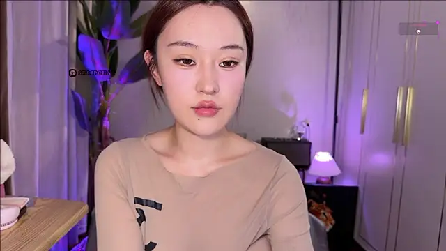 Snapshot of sphynx-_- chatting on 25, 5, 2026 sphynx- - online show from 25, 5, 2026