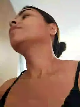 Snapshot of Ivanna2 chatting on 18, 1, 2025 Ivanna2 online show from 18, 1, 2025