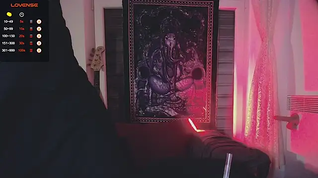 Snapshot of sademobeer chatting on 9, 10, 2025 sademobeer online show from 9, 10, 2025