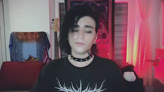 Snapshot of sademobeer chatting on 4, 11, 2025 sademobeer online show from 4, 11, 2025