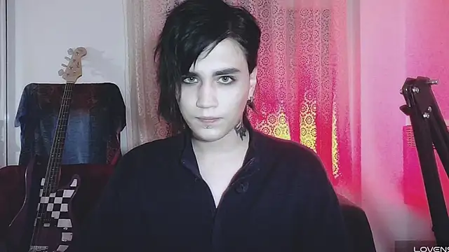 Snapshot of sademobeer chatting on 3, 12, 2025 sademobeer online show from 3, 12, 2025