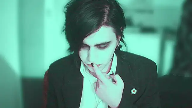 sademobeer online show from 11, 4, 2026