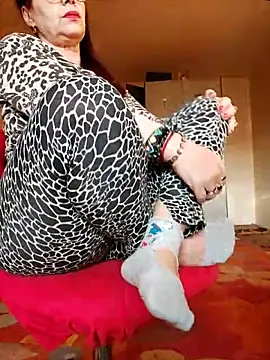 Snapshot of Love_Tina56 chatting on 22, 10, 2025 Love Tina56 online show from 22, 10, 2025