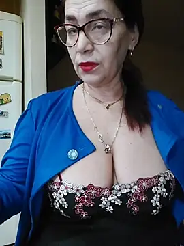 Snapshot of Love_Tina56 chatting on 11, 11, 2025 Love Tina56 online show from 11, 11, 2025