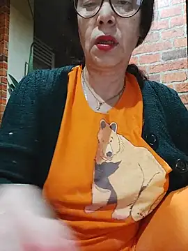 Snapshot of Love_Tina56 chatting on 21, 11, 2025 Love Tina56 online show from 21, 11, 2025