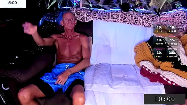 Snapshot of ShannNikkii420 chatting on 11, 10, 2025 ShannNikkii420 online show from 11, 10, 2025