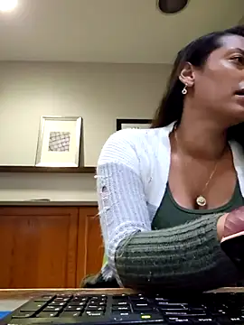 Nikkierosee online show from 26, 2, 2025