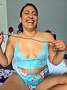 Nikkierosee online show from 15, 11, 2025