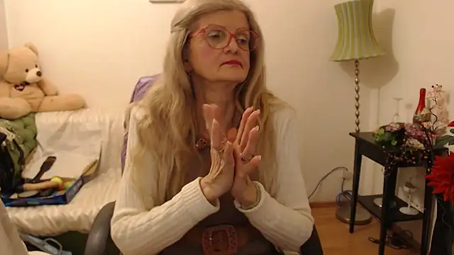 Snapshot of BlairFort chatting on 6, 2, 2025 BlairFort online show from 6, 2, 2025