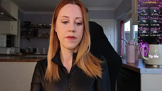 stripmequick online show from 25, 9, 2025