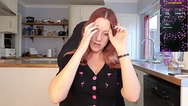 stripmequick online show from 21, 10, 2025