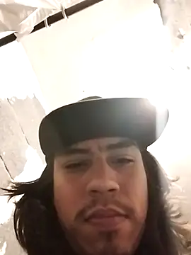 AlexAlejandro13 online show from 13, 4, 2026