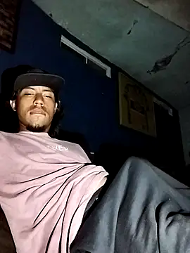 AlexAlejandro13 online show from 24, 6, 2026