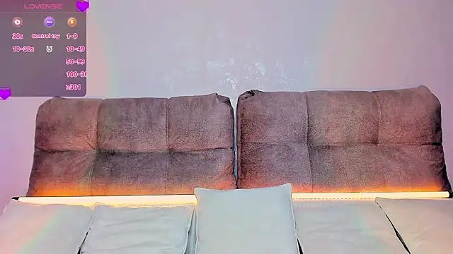 AriellaTesk online show from 4, 4, 2026