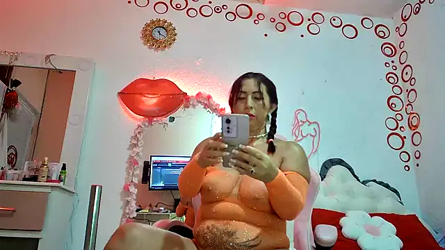 Snapshot of Dulce_Maria05 chatting on 2, 2, 2025 Dulce Maria05 online show from 2, 2, 2025