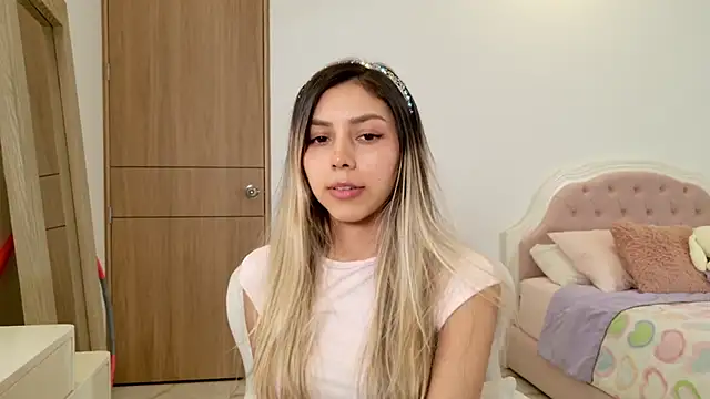 Sensualtease online show from 31, 1, 2025