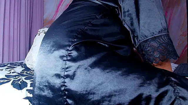 sofi decker online show from 1, 4, 2026