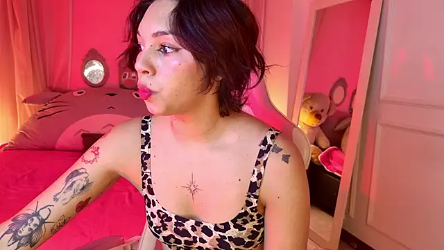 Lyna love online show from 21, 10, 2025