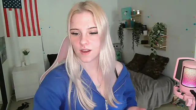 Blueeyezz0 online show from 4, 4, 2026