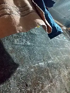 Snapshot of IsHu_Boy chatting on 17, 12, 2025 IsHu Boy online show from 17, 12, 2025