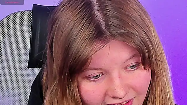 Vivian cutie online show from 26, 2, 2025