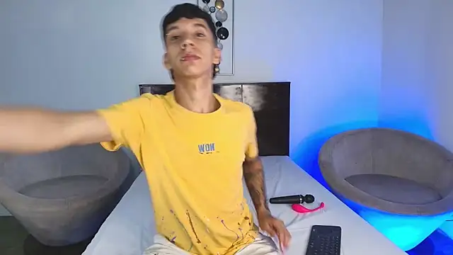 JacoboSwam online show from 6, 3, 2025