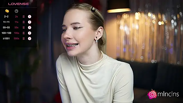 melanielwithu online show from 3, 3, 2025