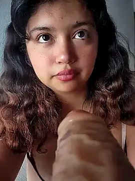 Peach Girll online show from 8, 2, 2025