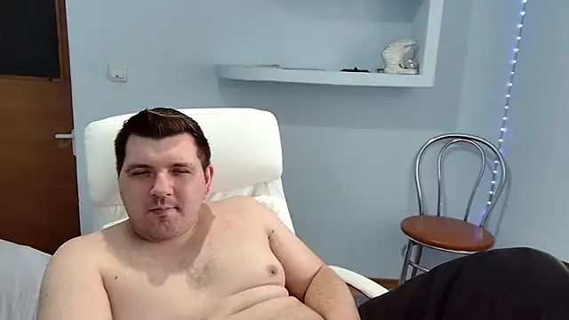 Snapshot of Basystem chatting on 4, 3, 2025 Basystem online show from 4, 3, 2025