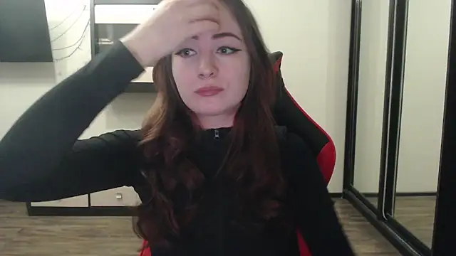 Snapshot of Laralianna chatting on 9, 2, 2025 Laralianna online show from 9, 2, 2025