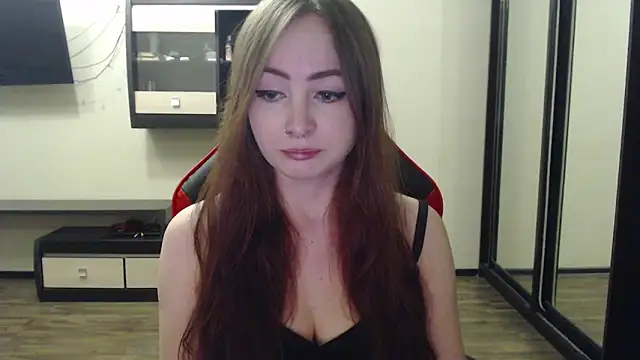 Snapshot of Laralianna chatting on 15, 2, 2025 Laralianna online show from 15, 2, 2025