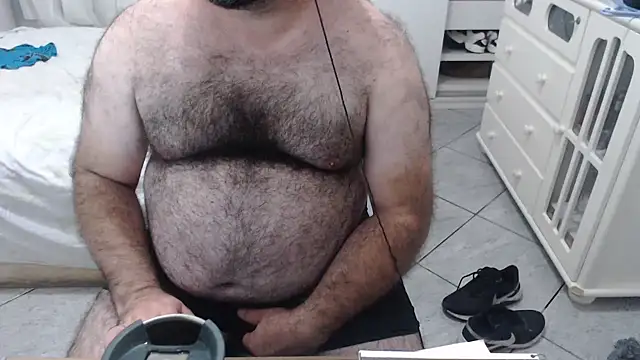 Snapshot of MysterBearMG chatting on 10, 2, 2025 MysterBearMG online show from 10, 2, 2025