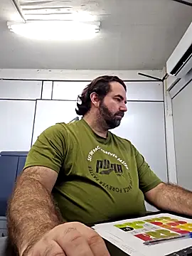 Snapshot of MysterBearMG chatting on 13, 10, 2025 MysterBearMG online show from 13, 10, 2025