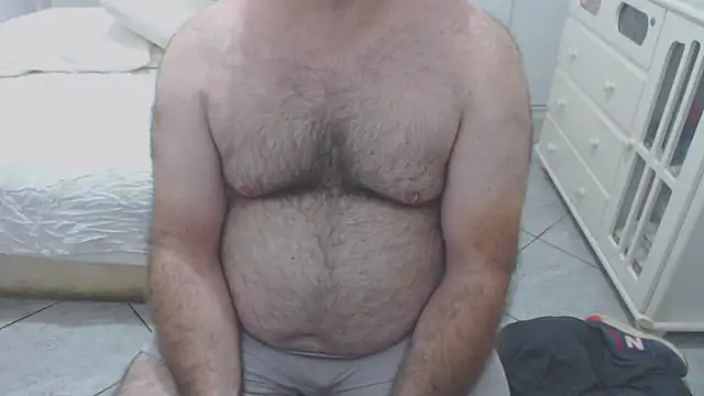 Snapshot of MysterBearMG chatting on 1, 12, 2025 MysterBearMG online show from 1, 12, 2025