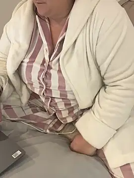 sweeti Em online show from 15, 1, 2026