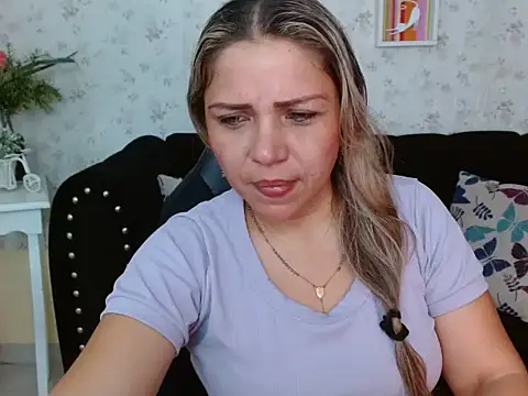 Snapshot of cum_bigass chatting on 6, 2, 2025 cum bigass online show from 6, 2, 2025