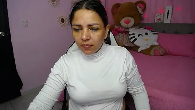 Snapshot of cum_bigass chatting on 2, 11, 2025 cum bigass online show from 2, 11, 2025