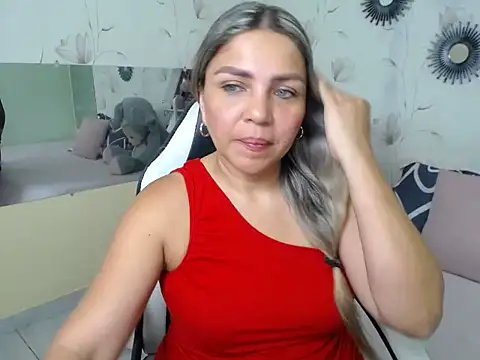 Snapshot of cum_bigass chatting on 19, 11, 2025 cum bigass online show from 19, 11, 2025