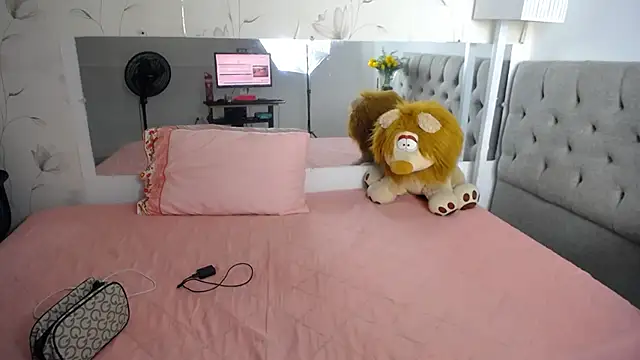 Snapshot of cum_bigass chatting on 6, 7, 2026 cum bigass online show from 6, 7, 2026