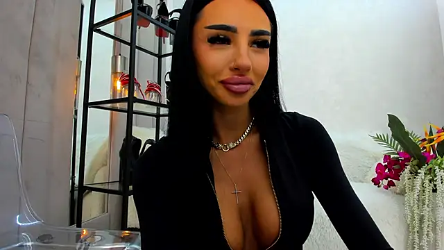 Britney Charm  online show from 24, 4, 2026