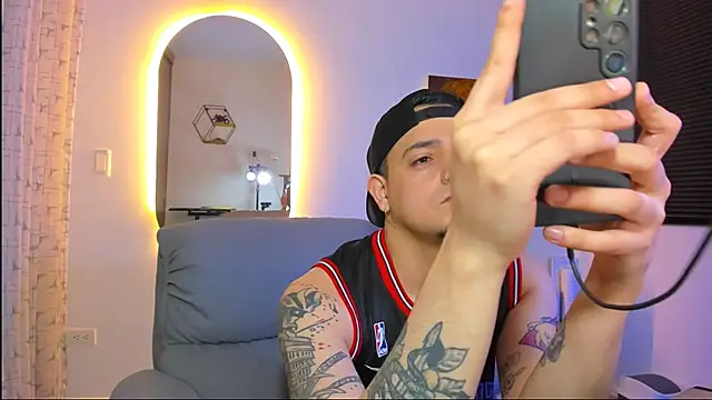 alejandro calderon1 online show from 23, 2, 2026