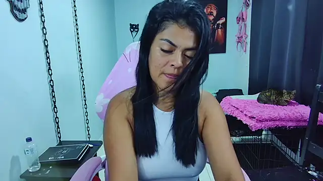 Hannah-grace online show from 1, 3, 2025