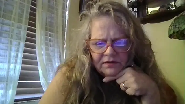 Snapshot of DestineeLoverGirl chatting on 20, 3, 2026 DestineeLoverGirl online show from 20, 3, 2026