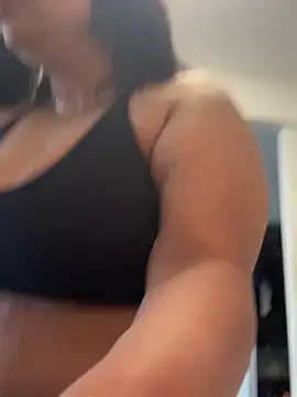 MeghanXO online show from 3, 10, 2025