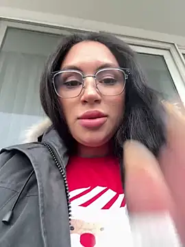 MeghanXO online show from 16, 12, 2025