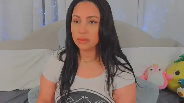 Snapshot of MeghanXO chatting on 3, 5, 2026 MeghanXO online show from 3, 5, 2026