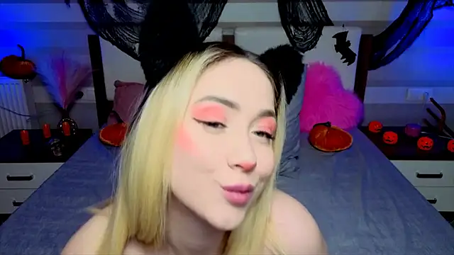 AriaSugar online show from 3, 11, 2025