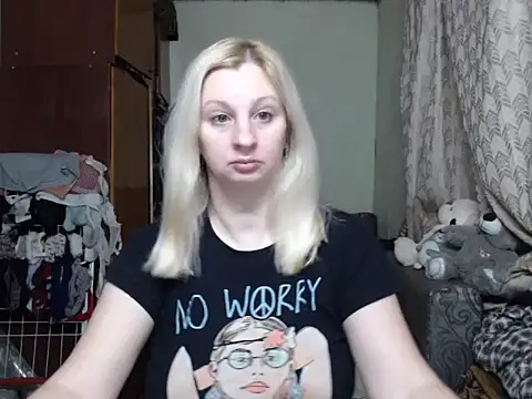 Snapshot of BustyBlond chatting on 7, 2, 2025 BustyBlond online show from 7, 2, 2025