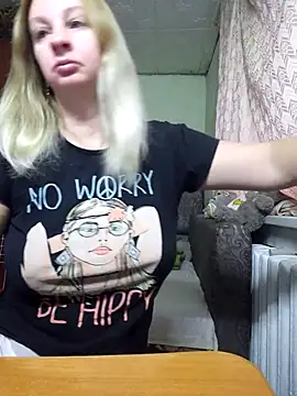 BustyBlond online show from 31, 10, 2025