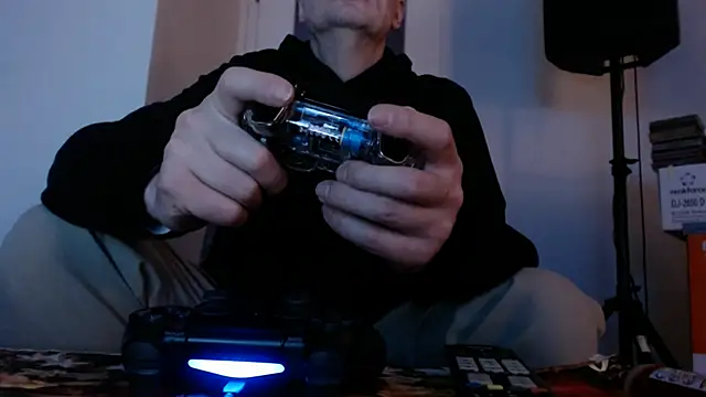 Snapshot of Cordt27 chatting on 4, 5, 2026 Cordt27 online show from 4, 5, 2026